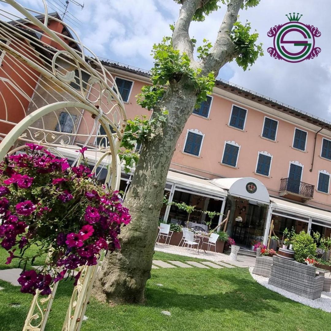 Ristorante Albergo Corona Novi Ligure Kültér fotó