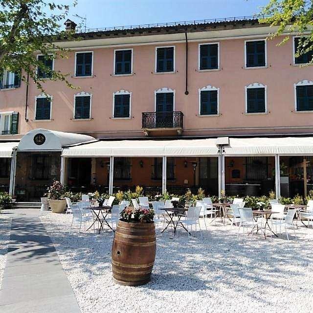 Ristorante Albergo Corona Novi Ligure Kültér fotó